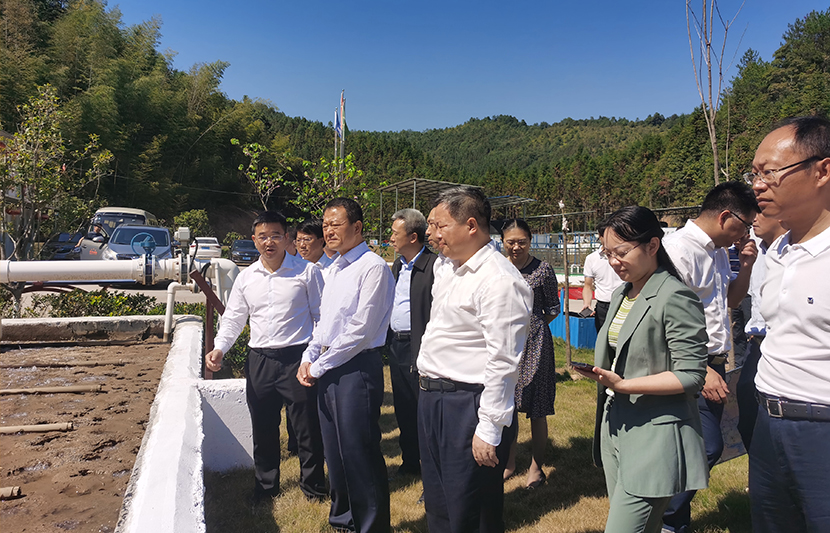 贛州市市委副書記、市長李克堅一行蒞臨挺進環(huán)保定南上下營稀土尾水處理站調(diào)研督導(dǎo)
