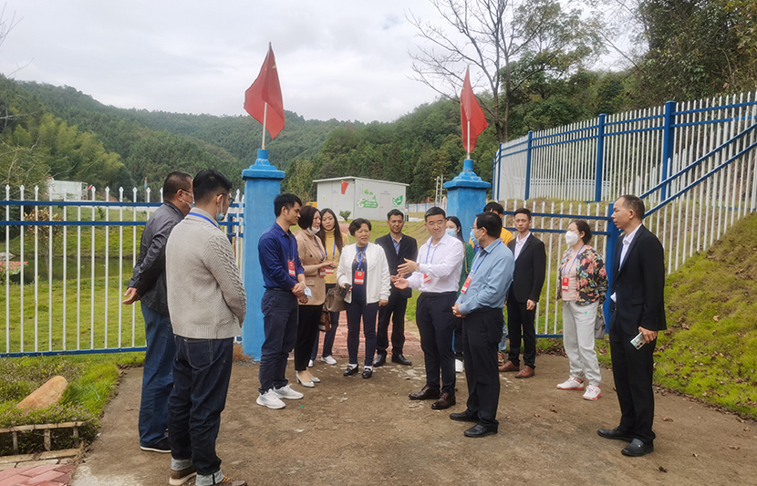 章貢區(qū)政協(xié)副主席劉占海一行蒞臨挺進環(huán)保定南稀土尾水項目調(diào)研并組織召開二十大精神學(xué)習(xí)會議